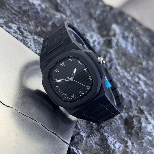 Gentlemen's Classic Quartz Watch Featuring a Smooth Resin Bracelet, Arabic Numerals on the Dial, and a Business Casual Aesthetic. A Removal Tool is Provided.