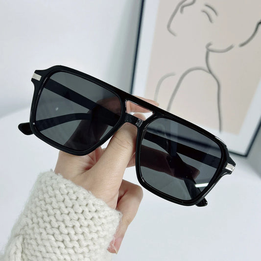 Introducing our latest collection of stylish rectangular eyewear, designed for both men and women. These glasses offer a blend of retro charm and contemporary trends, perfect for any occasion.