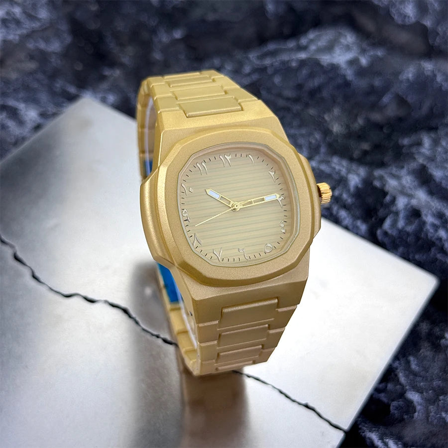 Gentlemen's Classic Quartz Watch Featuring a Smooth Resin Bracelet, Arabic Numerals on the Dial, and a Business Casual Aesthetic. A Removal Tool is Provided.