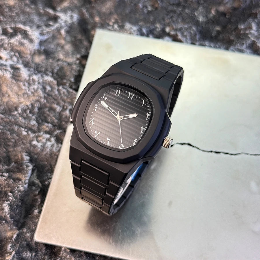 Gentlemen's Classic Quartz Watch Featuring a Smooth Resin Bracelet, Arabic Numerals on the Dial, and a Business Casual Aesthetic. A Removal Tool is Provided.